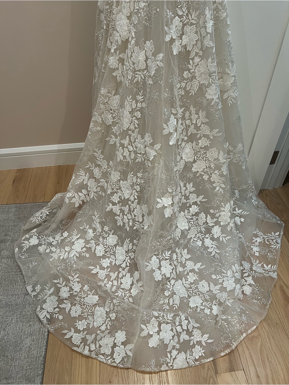 Berta wedding dress with detachable sleeves - Picture 7 of 15